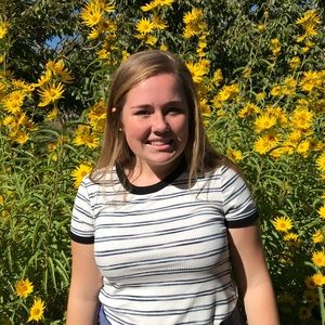 Meet your Posher, Emily